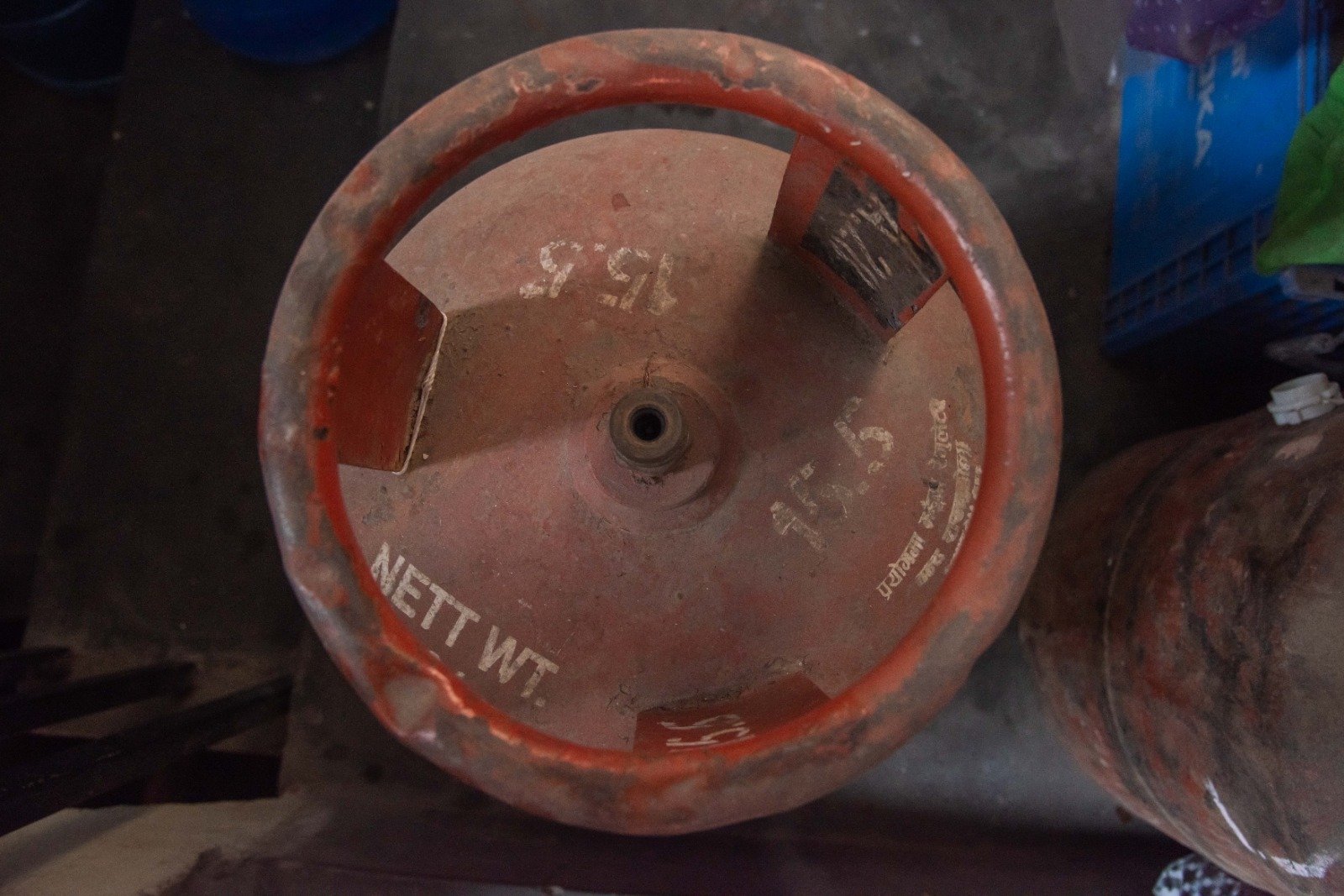 ग्यास र पेट्राेलियमको कृत्रिम अभाव गराएर मूल्य बढाउनेमाथि निगरानी